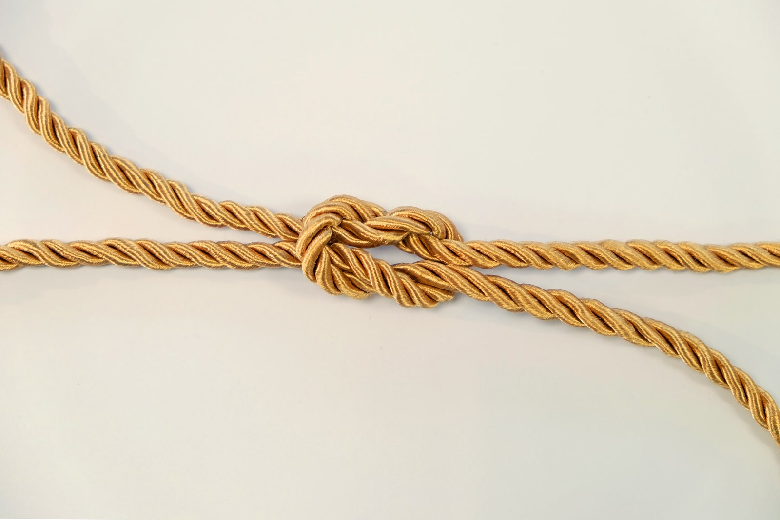 10 Popular Sailing Knots and How to Tie Them